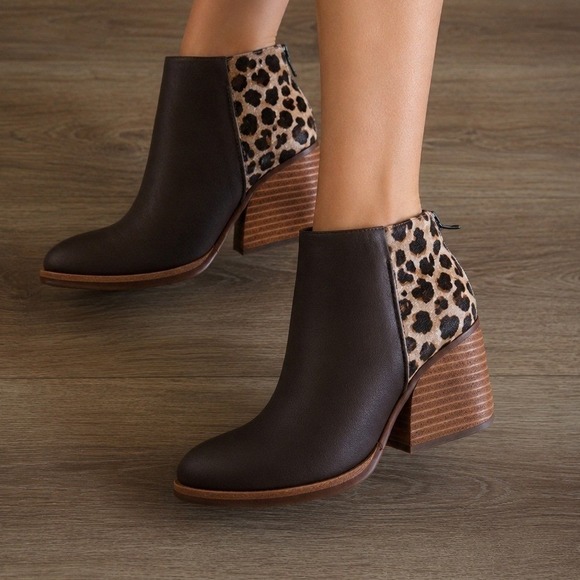 Kork-Ease Shoes - Kork-Ease Chandra Dark Brown Animal Print Leather Ankle Boots Size 8 NEW